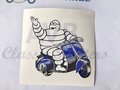 Sticker Michelinmannetje op Vespa L=80mm